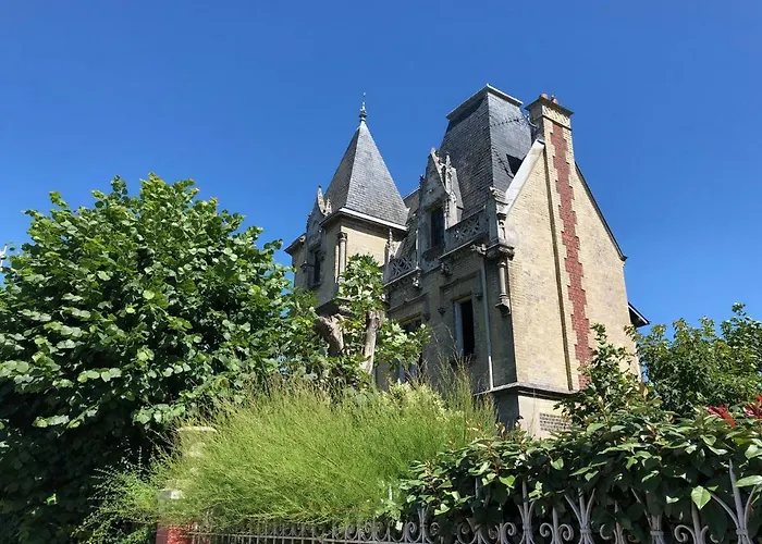 Deauville Centre, Plage, Casino Et Hippodrome